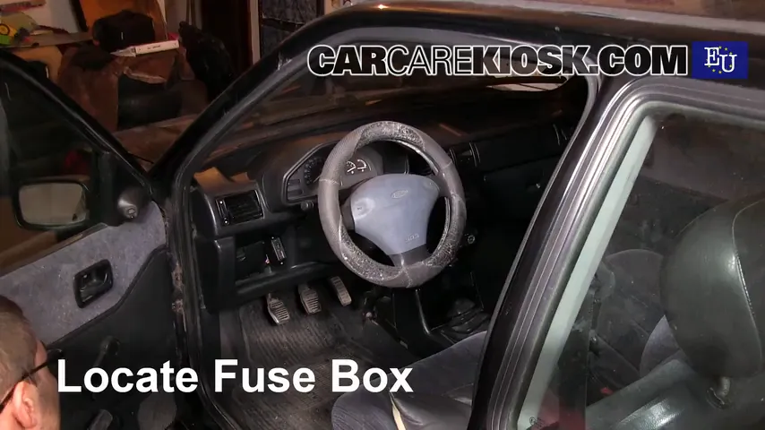 1996 Ford Fiesta Magic 1.3L 4 Cyl. Fuse (Interior)